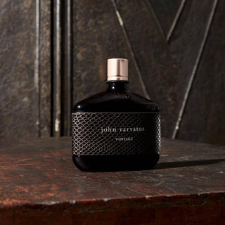 John Varvatos Vintage by John Varvatos Eau De Toilette Spray 4.2 oz (Men)