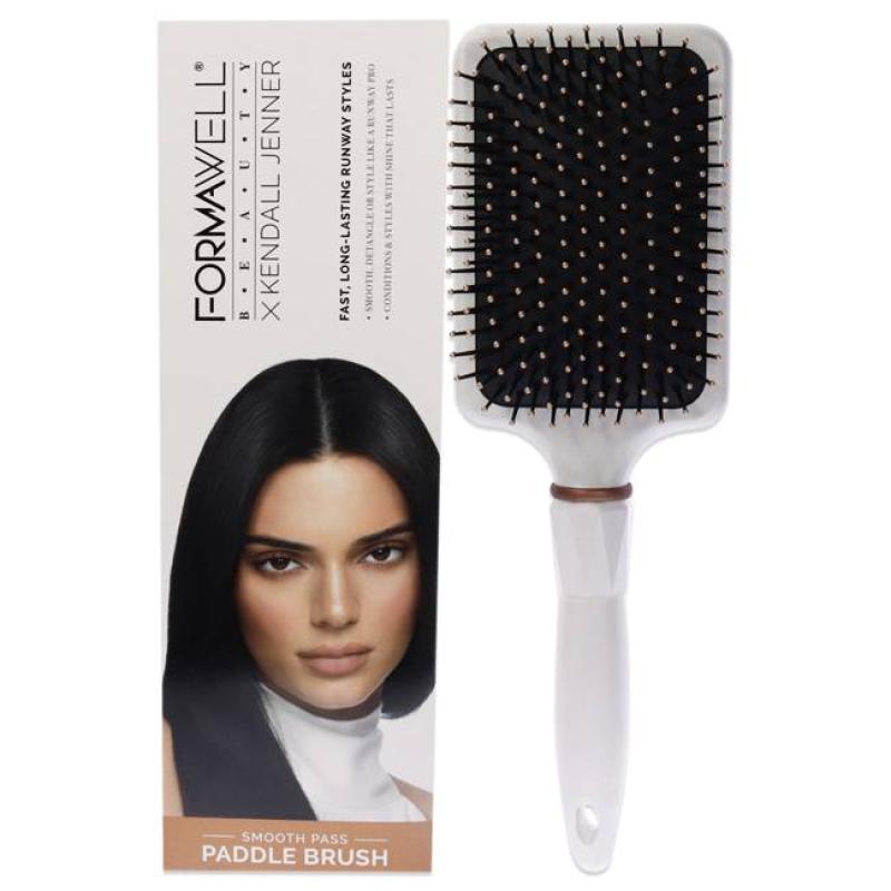 Beauty X Kendall Jenner Smooth Pass Paddle Brush by Kendall Jenner for Unisex - 1 Pc Hair Brush